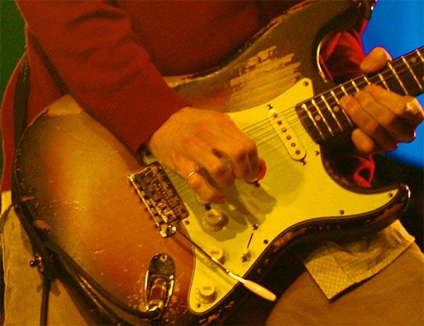 Búho lanza Esencialmente Guitarras Eléctricas Históricas (VIII): La 1962 Stratocaster de John  Frusciante - Blog de Multison